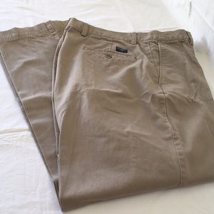 Dockers men’s khaki pants 34x32 slash pocket, flat front